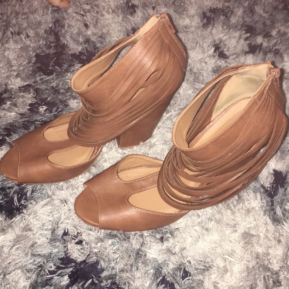 Fringe illusion heels